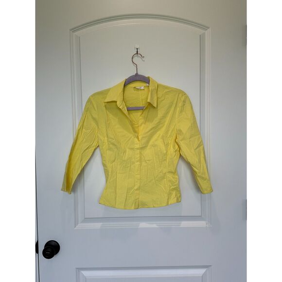 Tahari Hidden Button Yellow Blouse Size 6 Petite - Picture 1 of 6